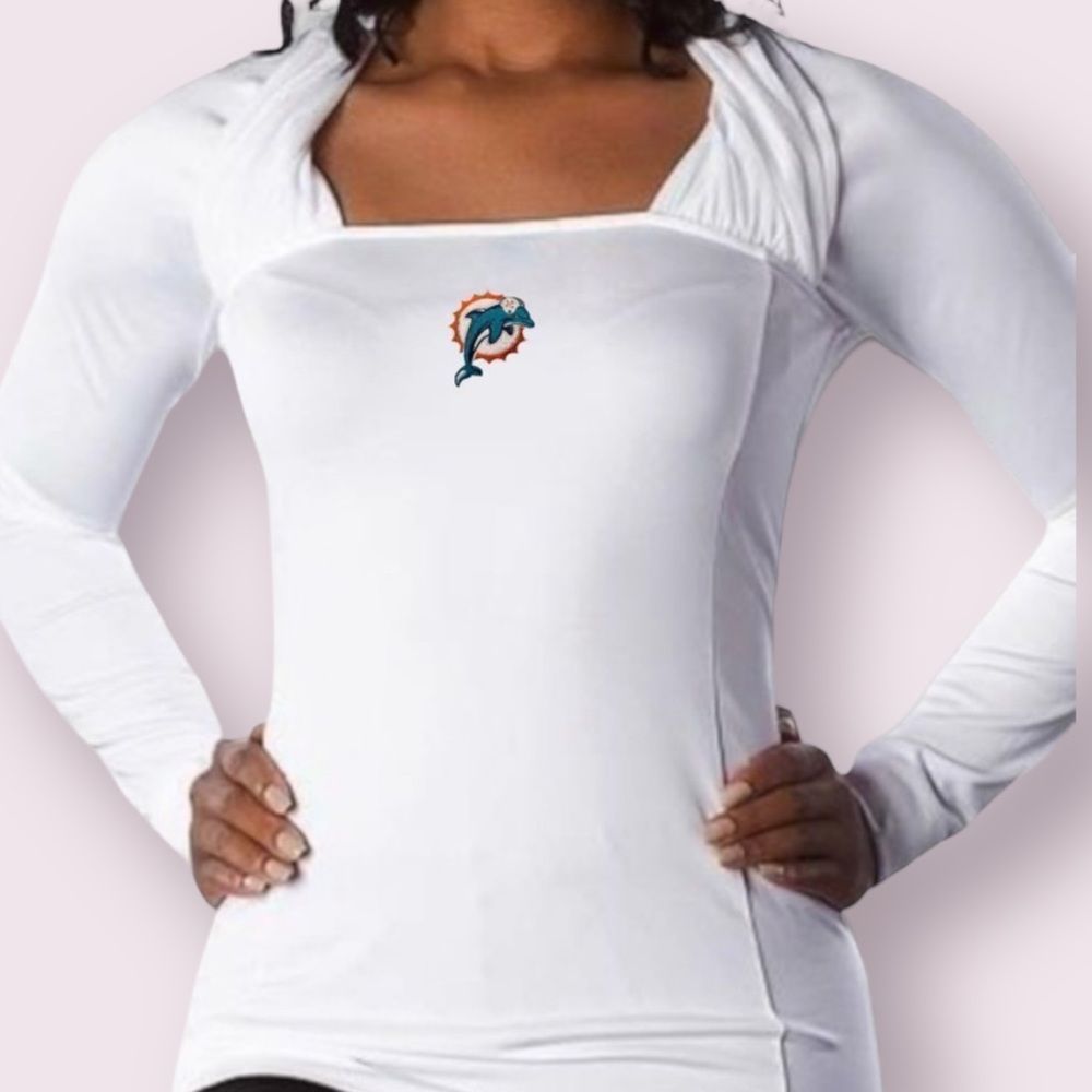 NFL Miami Dolphins Long Sleeve Shirt A very slim Size XL. It’s beautiful!!